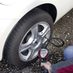 KRAFTWERK Reifenfüller Mit Digital-Anzeige 11 KRAFTWERK Reifenfüller Mit Digital-Anzeige -Kraftwerk Verkäufe 9991023 31004 03 720x600